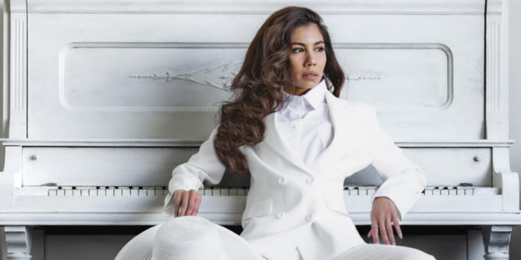 Los Angeles based recording artist, Vanessa Béjine, releases her single 'Fight' in 2023. © 2023 Vanessa Béjine.